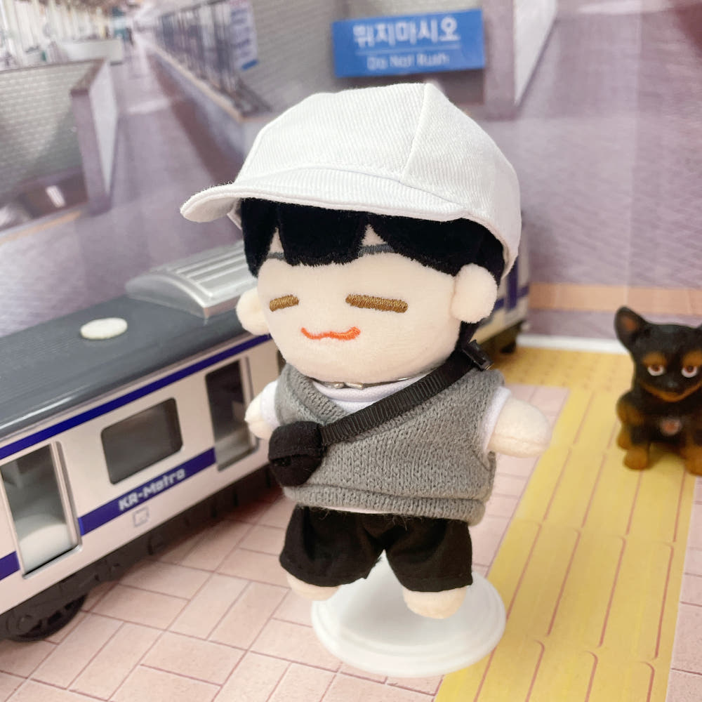 Sling bag for 10cm plushies